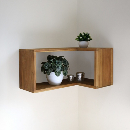 Vägghängd hörnhylla av teak