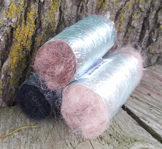 Kardadull 3*10g smånystan i färgad ull i brun/svart nyanser