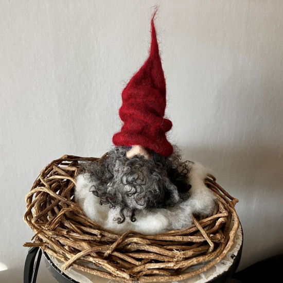 Tomte nålfiltad i ull