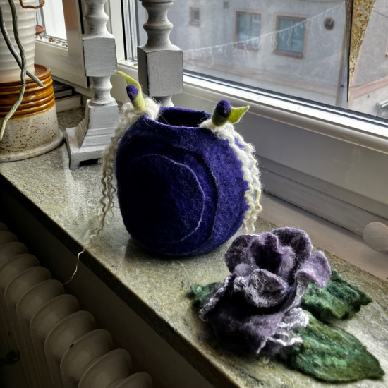 Blå vas i gruppen Landshopping.se / Hem & Hantverk / Handarbete / Nålfiltning - tovning hos Landshopping (10229_2026blvas)