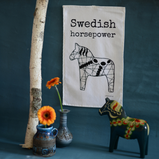 gästhandduk SWEDISH HORSEPOWER 30x50 cm i gruppen Landshopping.se / Hem & Hantverk / Hemtextilier / Handdukar/Badlakan hos Landshopping (10254_02305002301)