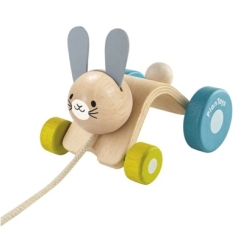 Hoppande kanin - dragleksak av trä från Plantoys