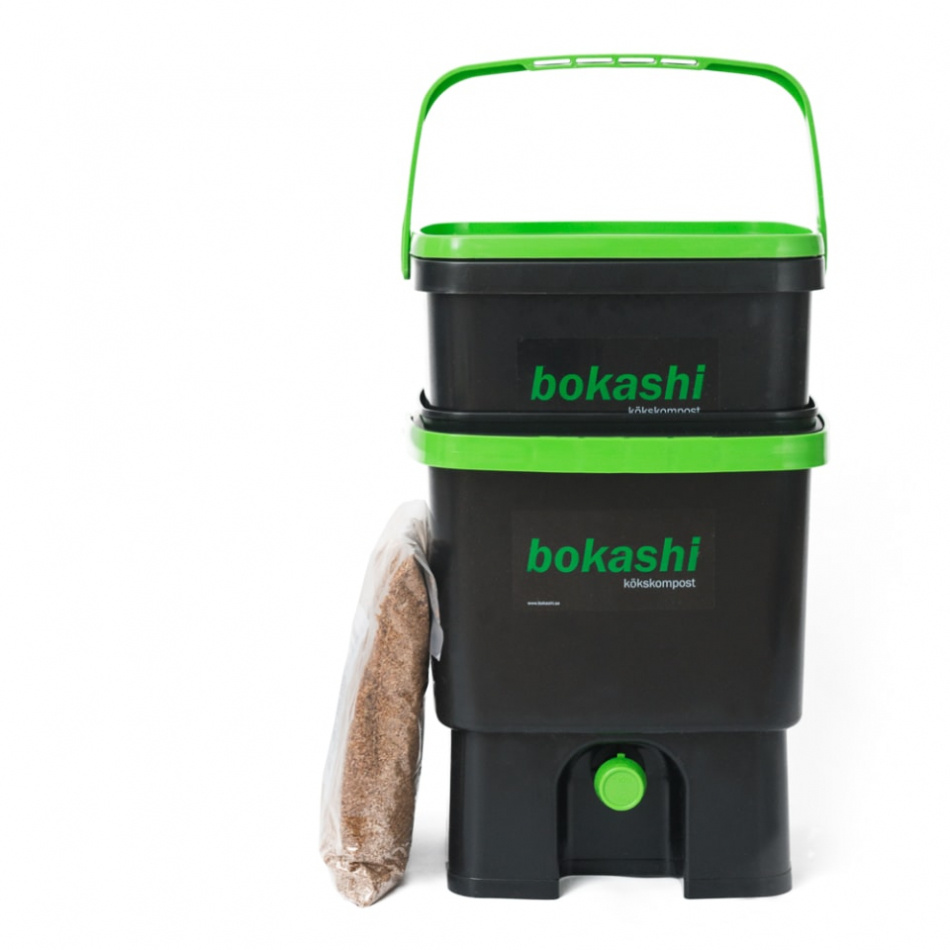 Startkit svart/grön - 2 st bokashihinkar med kran + 1 kg strö 