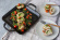 Fyrkantig flat stekhäll i gjutjärn med dubbla handtag 27 cm - Chef Collection