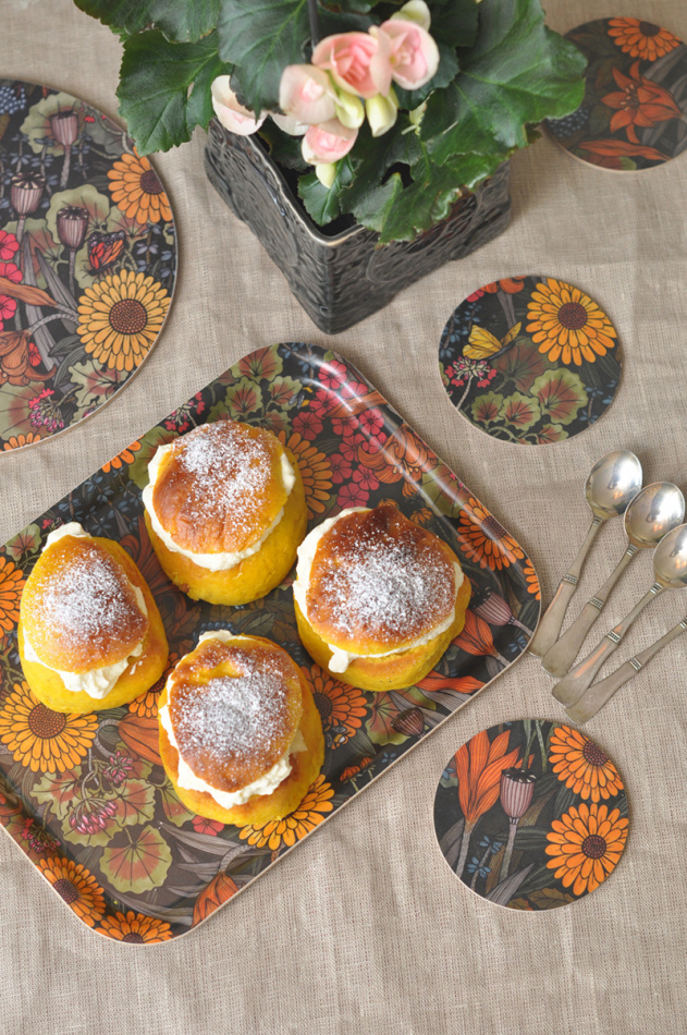 Glasunderlägg Ringblomsdans 3