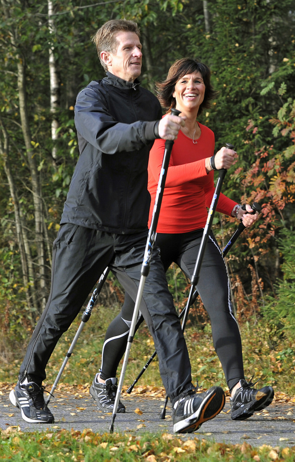 Gång/Träningsstavar med 6 kilos inbyggt motstånd - Bungy Pump Energy