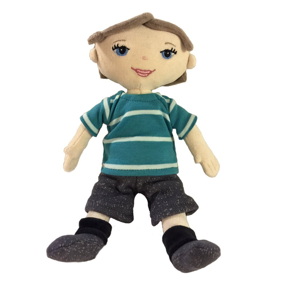 Ekologisk mjuk pojkdocka Yed  av tyg med kläder