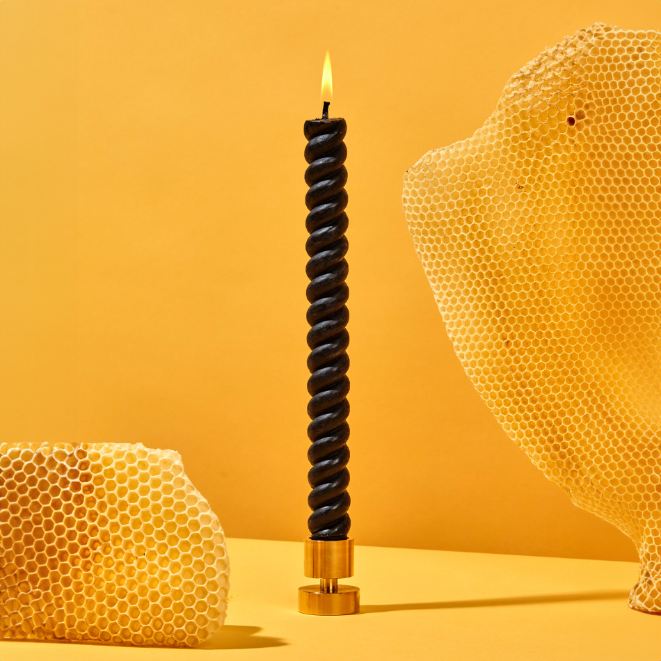 Mässingljusstake V2