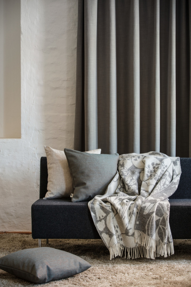 Skogen, pläd, grå offwhite 2