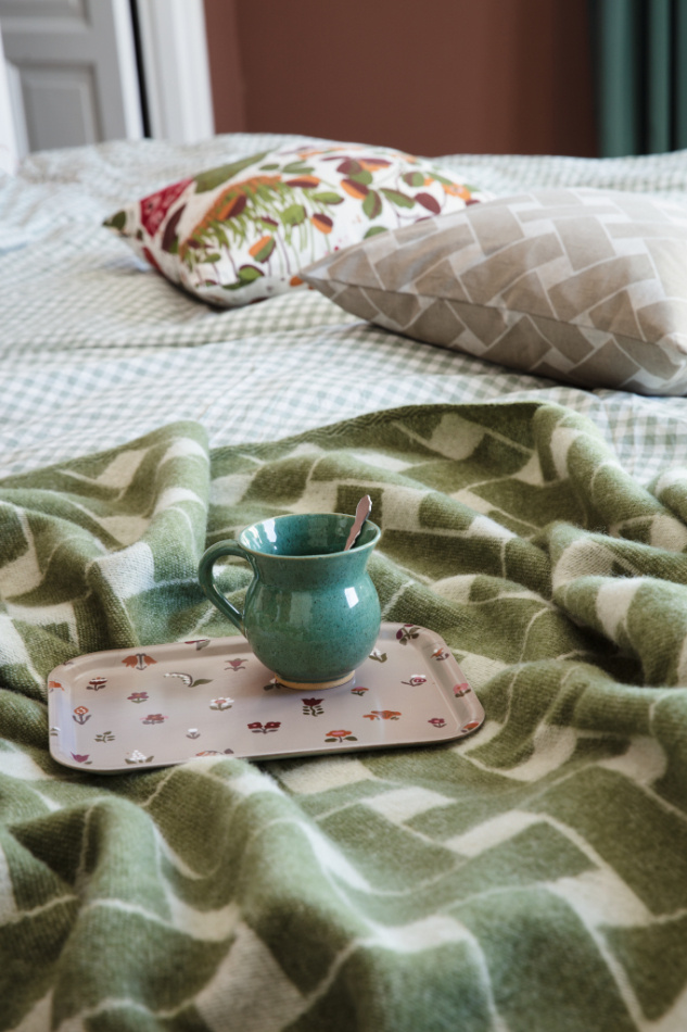 Brunnsparken, bricka, taupe, 27x20cm