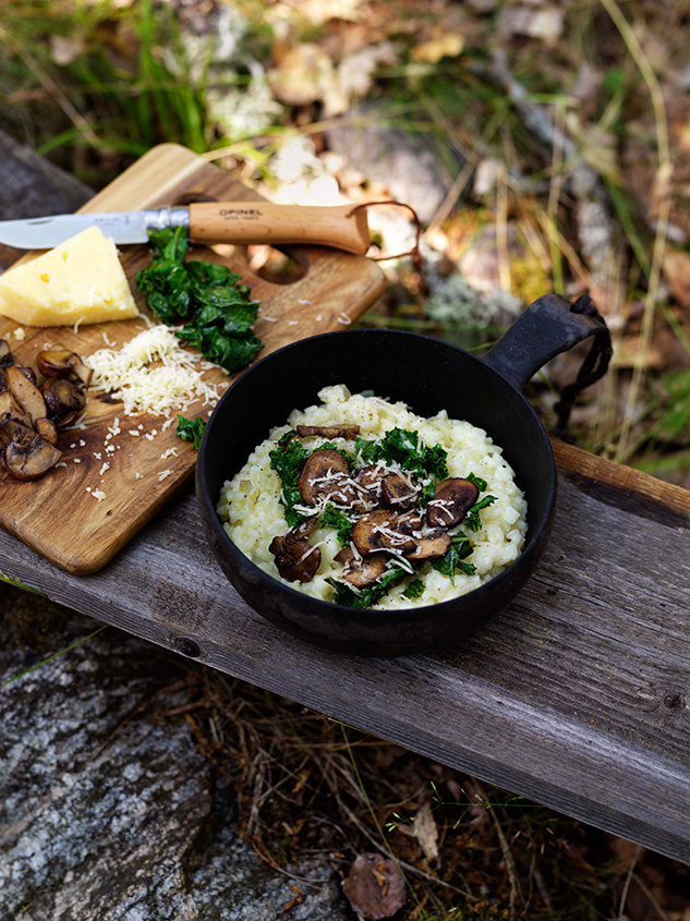 Portionen under tian: Äta ute