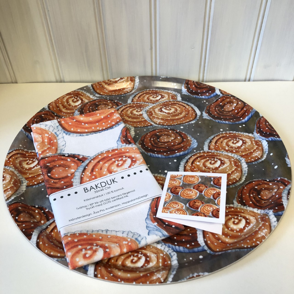 Bricka, Kanelbulle 38 cm Ø 3