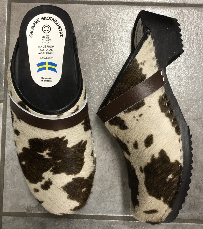 Träskor Cow brun/vit