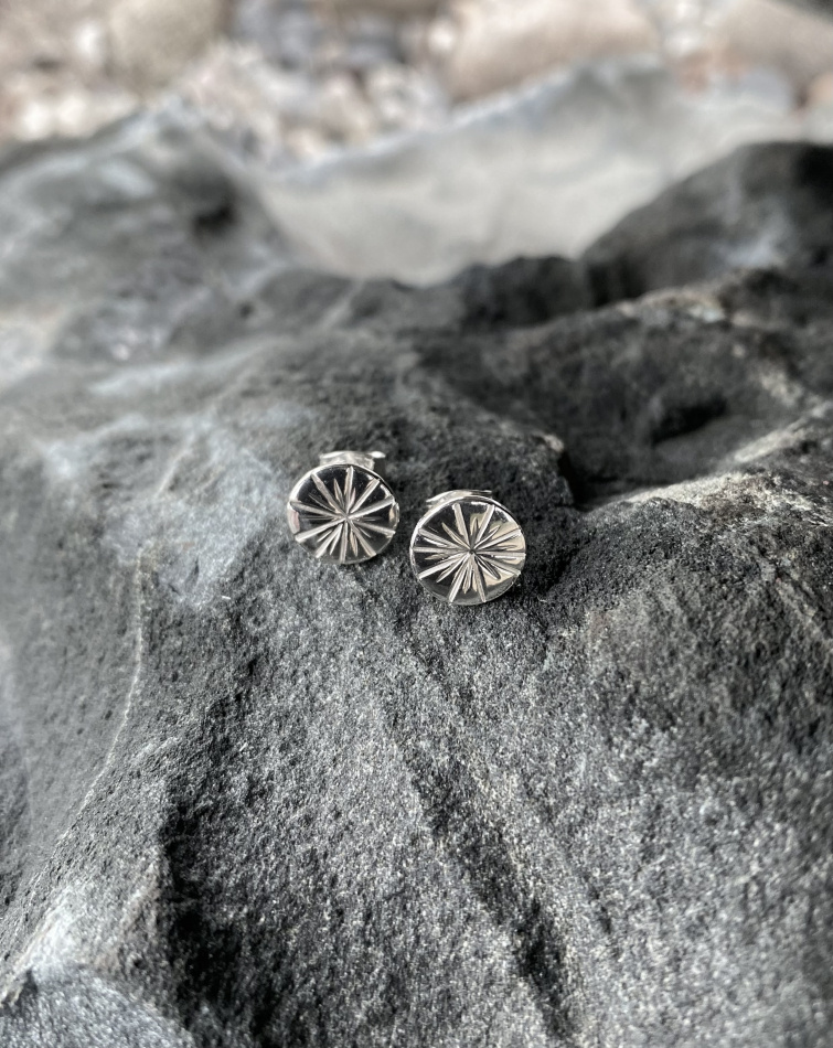 Cecilia exklusiva handgjorda silverörhängen i par.