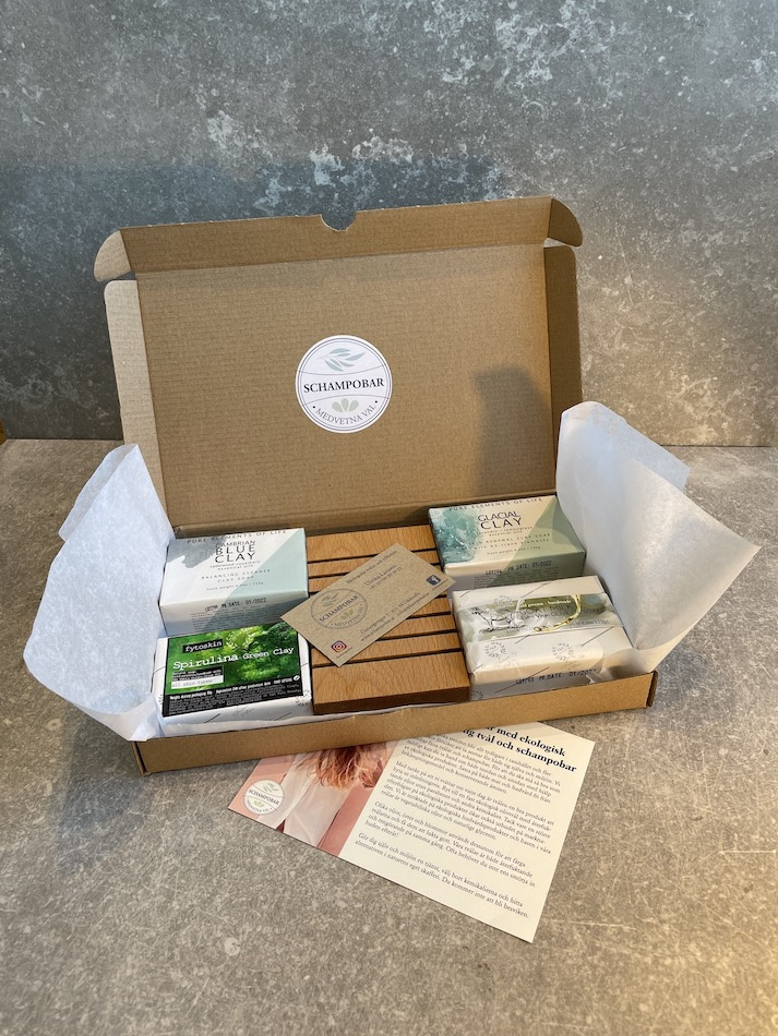 Santorini – Tvål & Presentask med Tvålfat i trä & 4 st Grekiska olivtvålar/schampobar