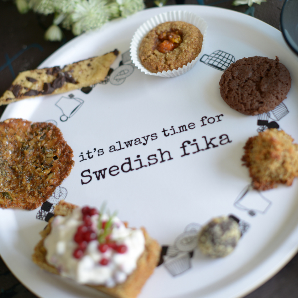 bricka SWEDISH FIKA 31 cm