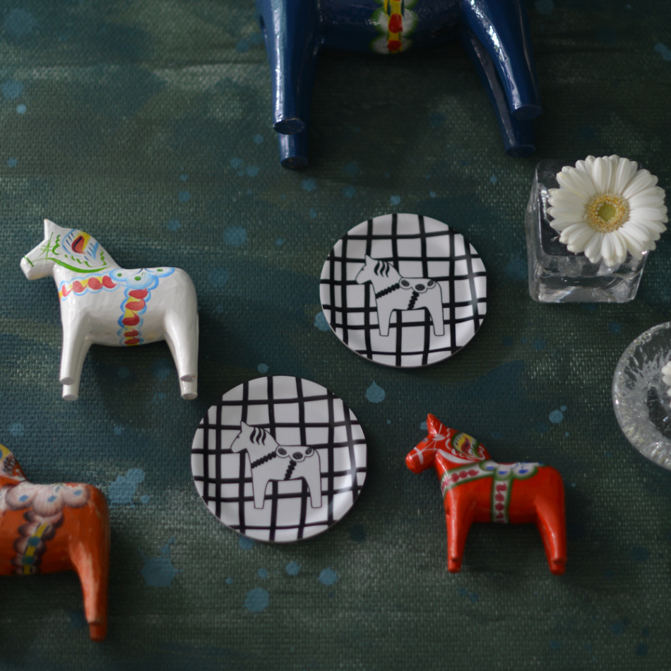 minibricka SWEDISH HORSEPOWER svartrutig 11 cm